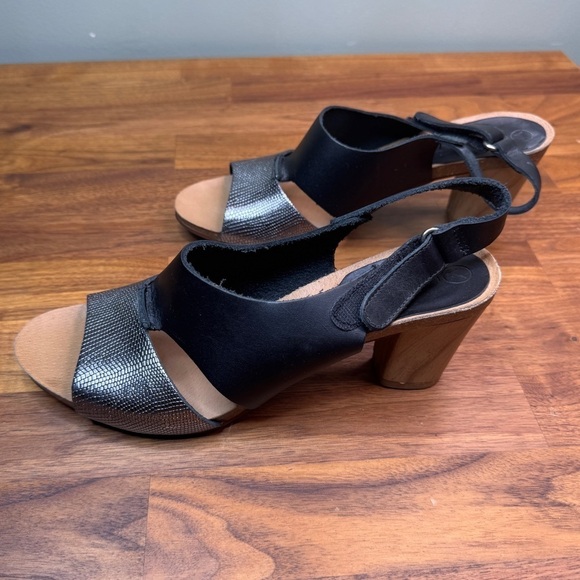 Unity in Diversity Wooden Heel Sandal Leather 40 - Picture 6 of 9